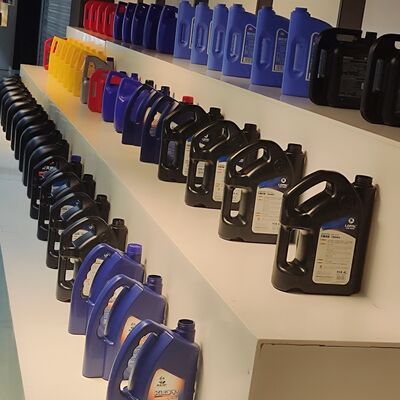 Αγορά Φαρμακευτική κατασκευή 1-5L Επιχρισμός Λυκαντικό γραμμή πλήρωσης Πλήρως αυτόματο έλεγχο online manufacture