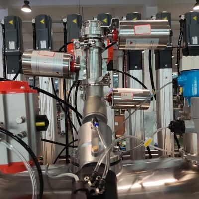 Εργαστήριο κατασκευής 1-5L Μηχανή πλήρωσης υγρού απορρυπαντικού με κάλυψη και ετικέτα προαιρετικά